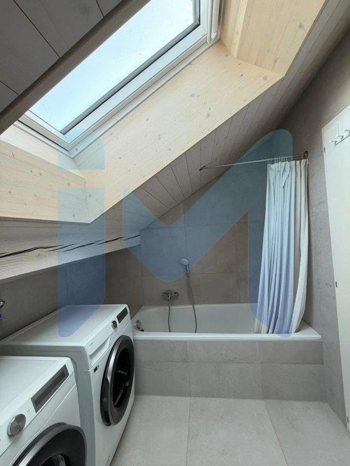 Wunderschöner 3,5-Zimmer-Duplex, 2025 renoviert, im Herzen der Natur - Foto 11 von 13