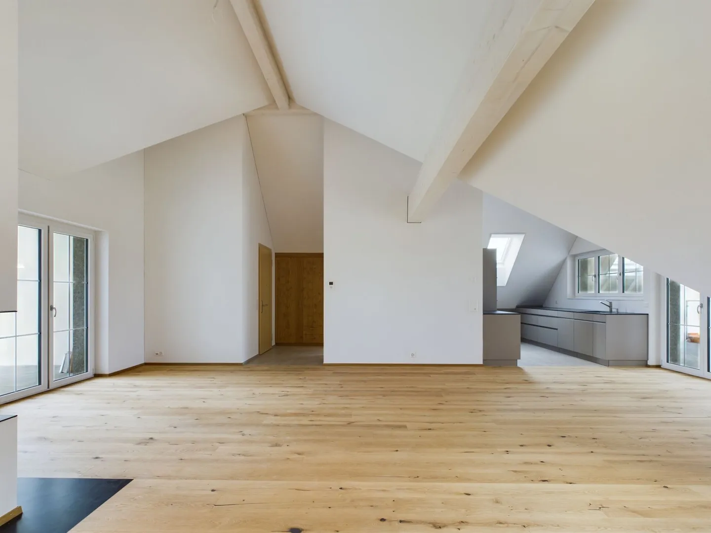 Modernes Penthouse mit Seeblick - Foto 4 von 15