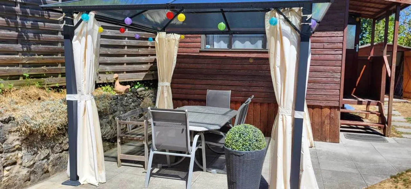 Retraite confortable à Prêles - Photo 1 sur 11