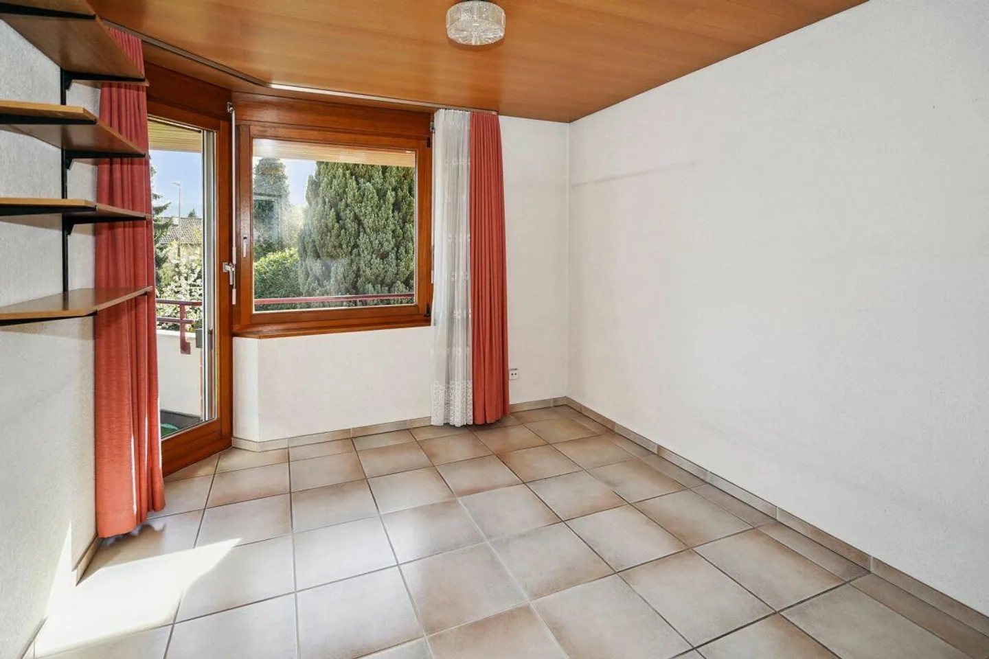 Charmante maison individuelle avec jardin - Photo 10 sur 16