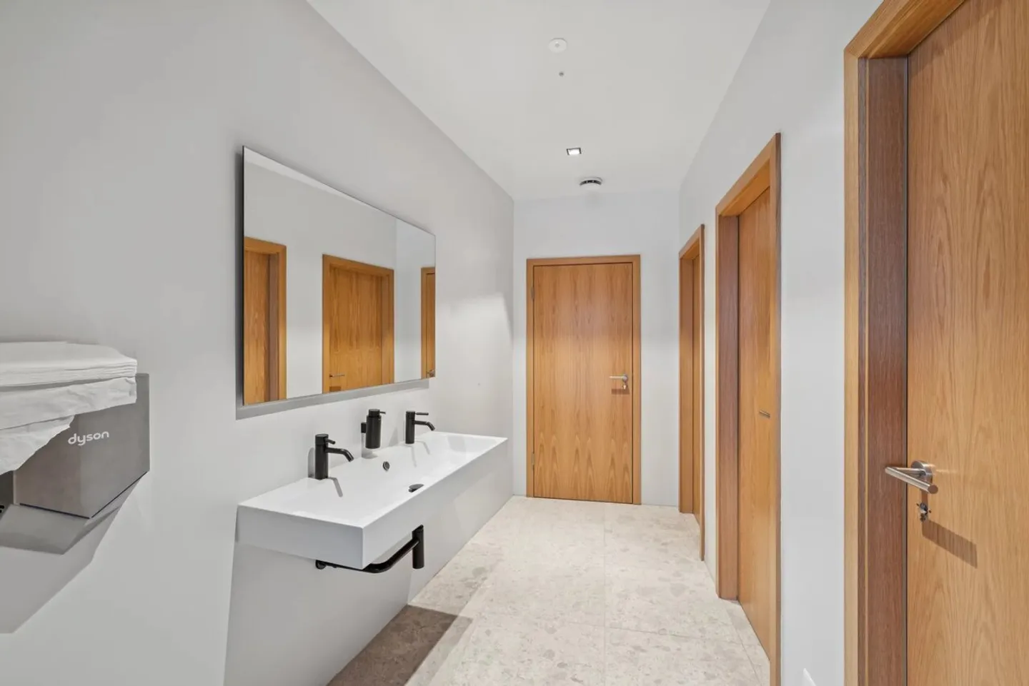 Espace de Bureau Innovant - Photo 12 sur 12