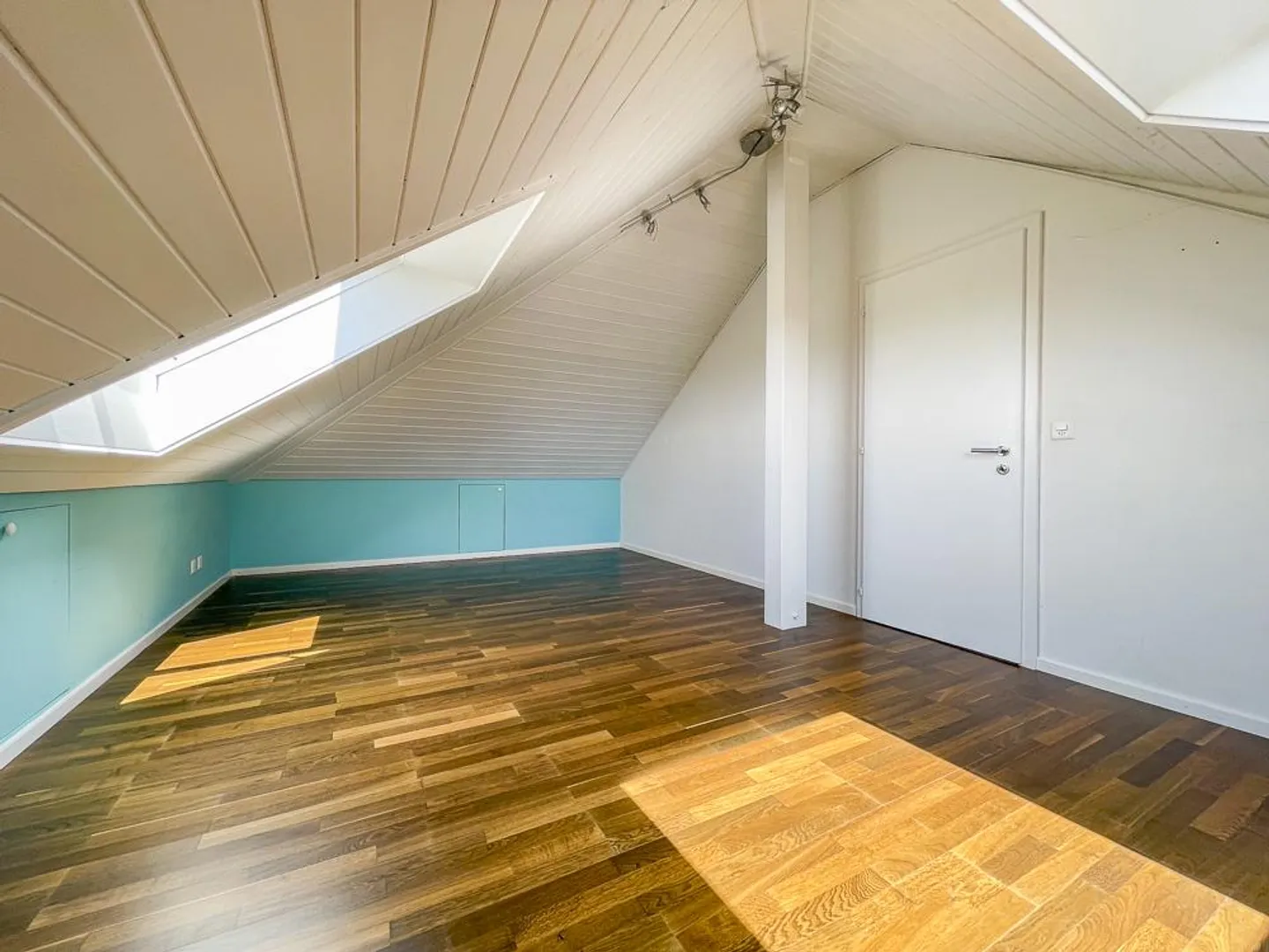 Villa con studio arredato in subaffitto? Ideale per reddito aggiuntivo - Foto 7 di 13