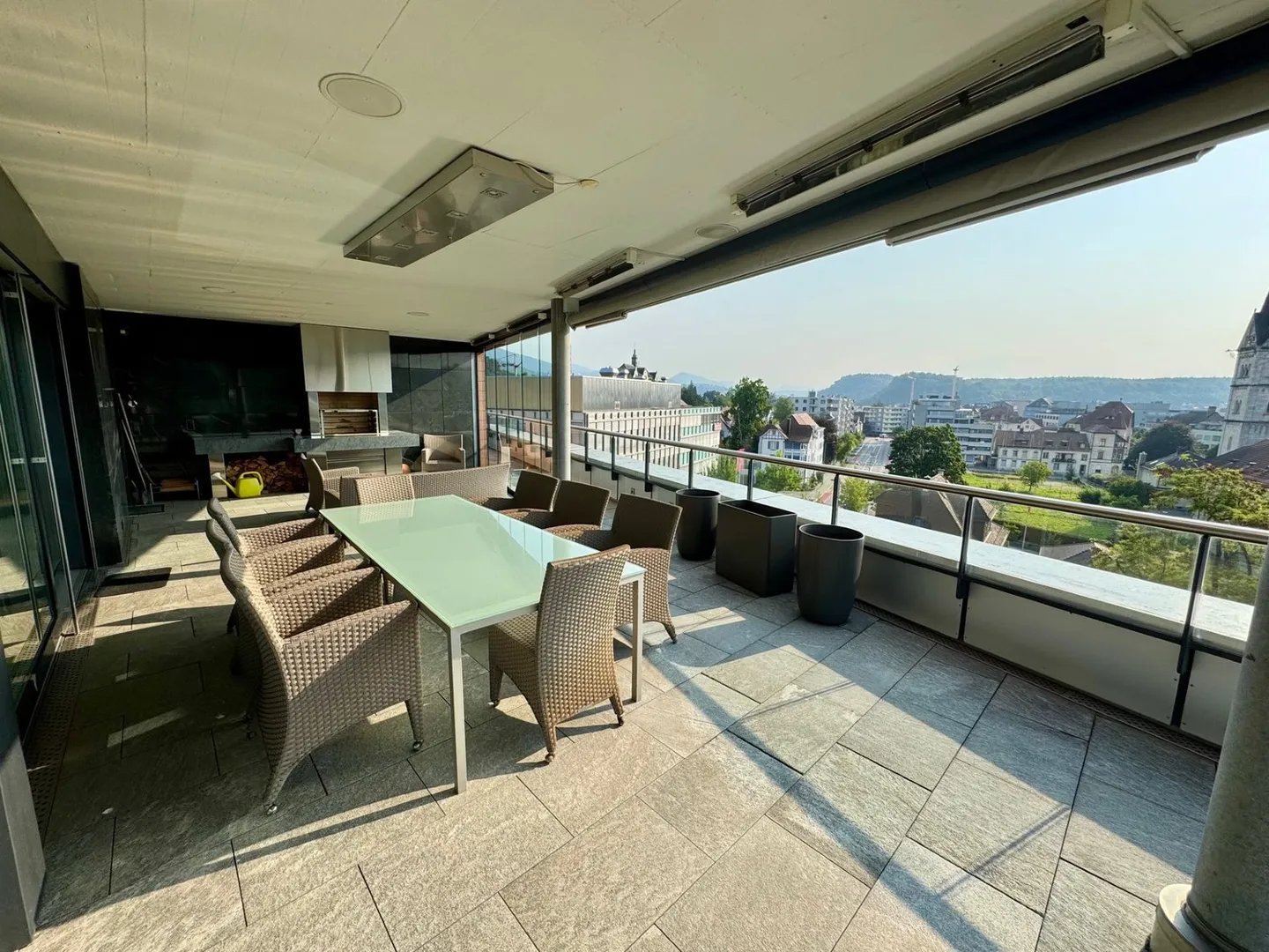 Unique in Olten: 5.5-room penthouse apartment with separate 2-room apartment & 250 m² terrace - Photo 10 of 19