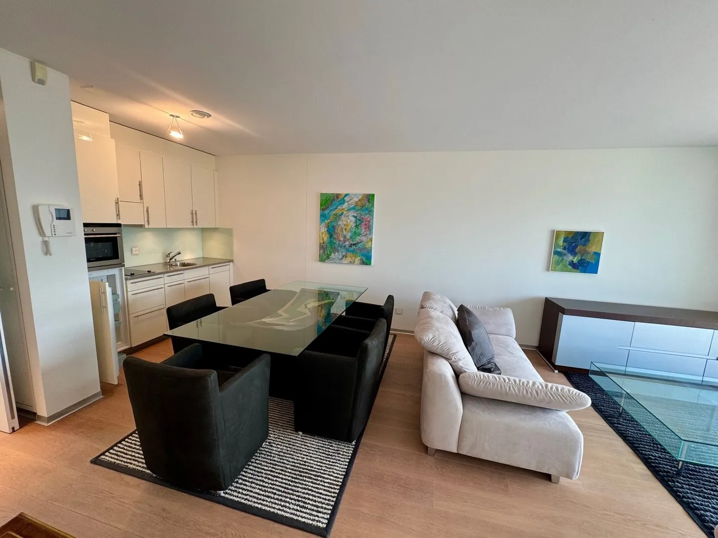 Unique in Olten: 5.5-room penthouse apartment with separate 2-room apartment & 250 m² terrace - Photo 16 of 19