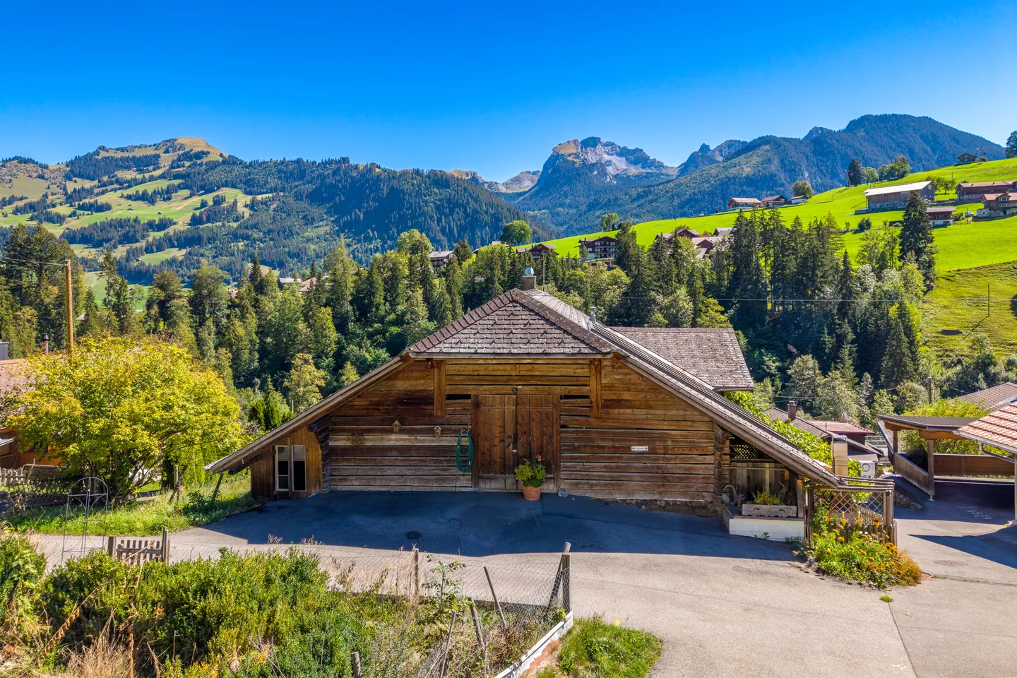 Simmental Farmhouse with Two Apartments and Free Mountain View - Photo 2 of 12