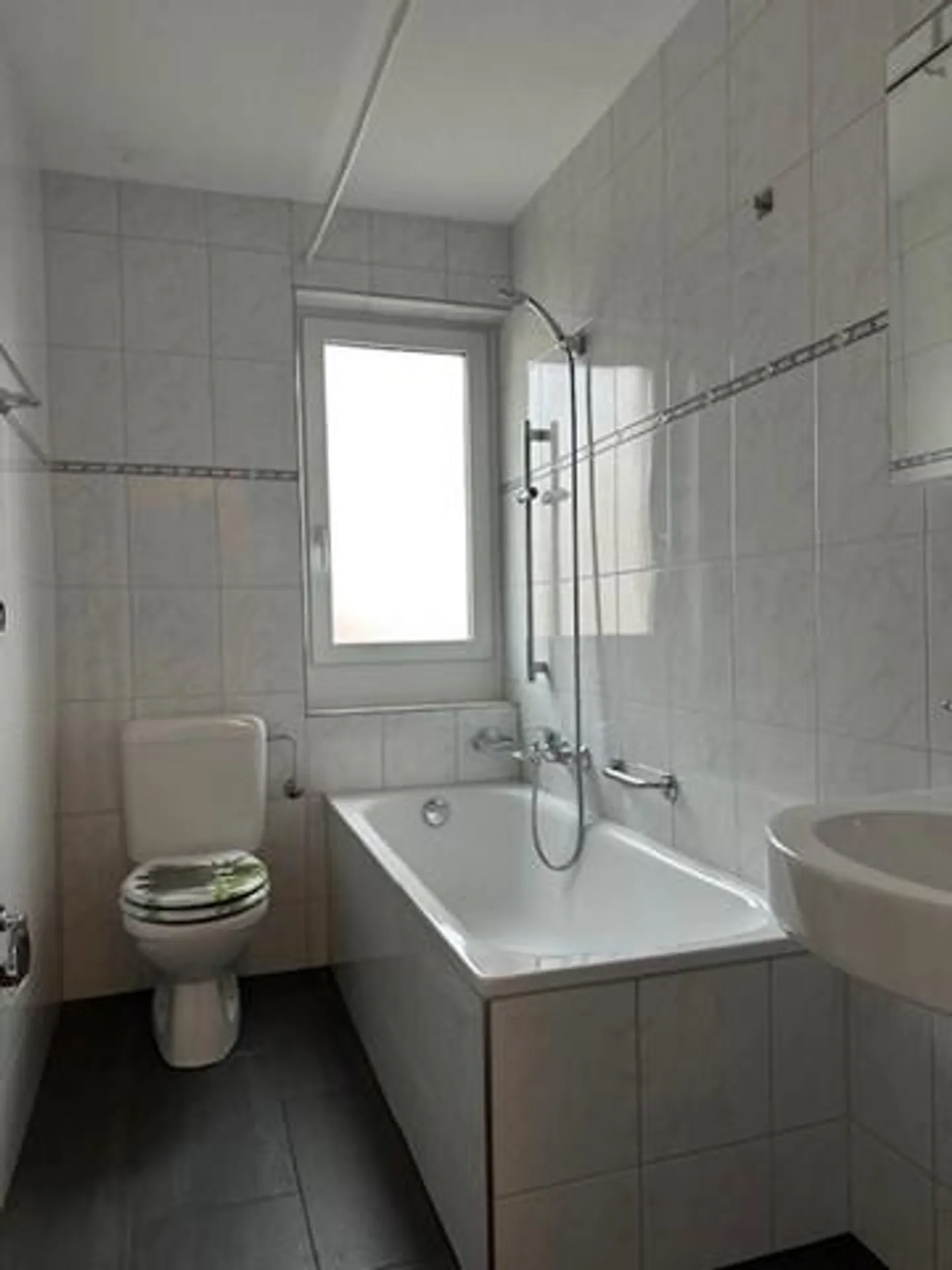 2-ZWG im 2.OG, in 8048 Zürich zu vermieten - Foto 8 von 9