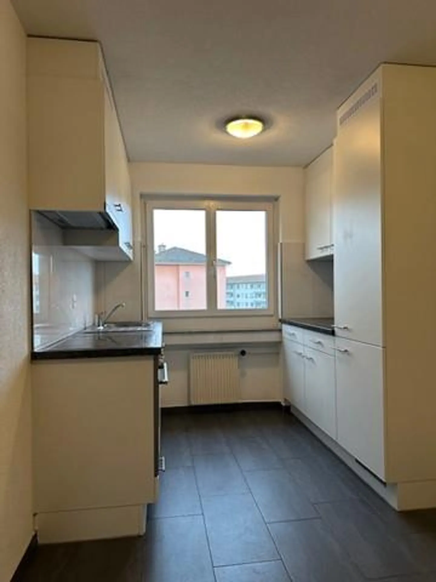 2-ZWG im 2.OG, in 8048 Zürich zu vermieten - Foto 3 von 9