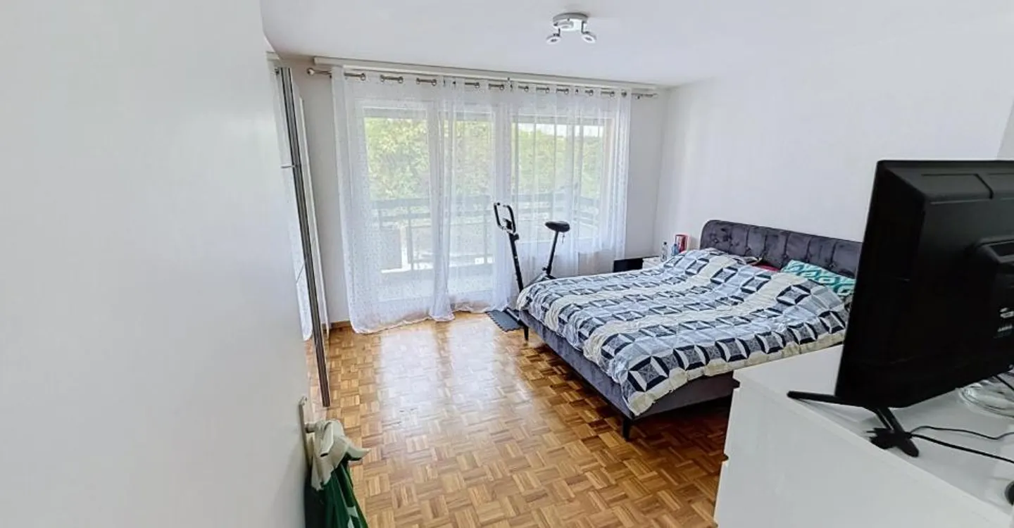 3,5-Zimmer-Wohnung im 4. Stock ab dem 1. November 2026 verfügbar - Foto 3 von 6