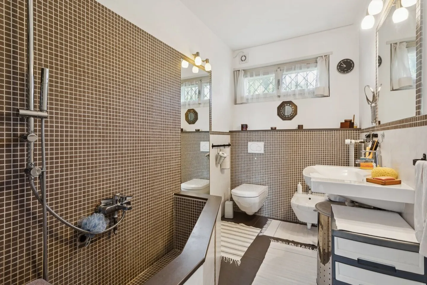 Villa in Fribourg mit atemberaubendem Blick auf die Sarine und die Natur - Foto 8 von 18