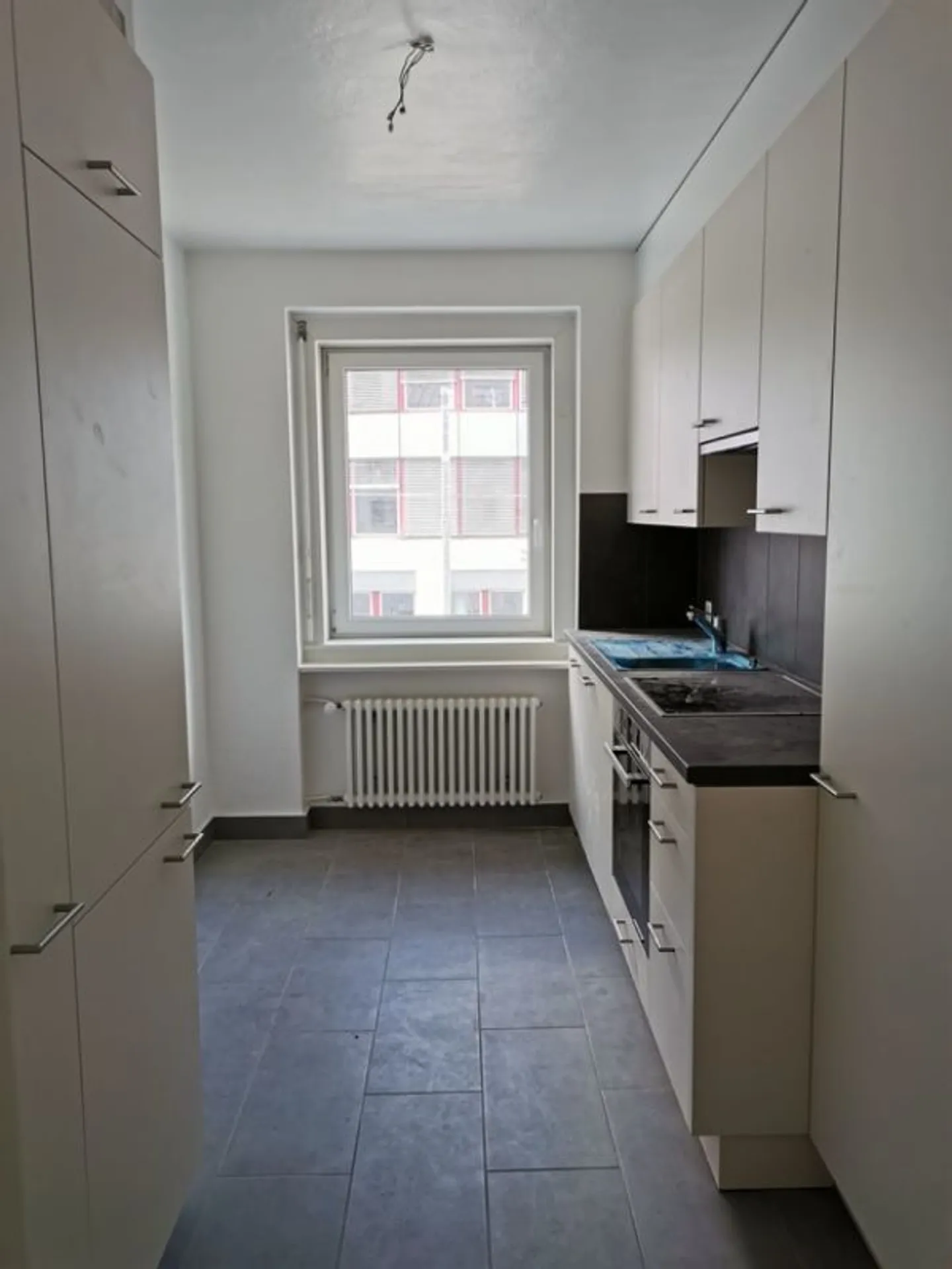 3,5-Zimmer-Wohnung in der Nähe des Sees und aller Annehmlichkeiten! - Foto 3 von 12