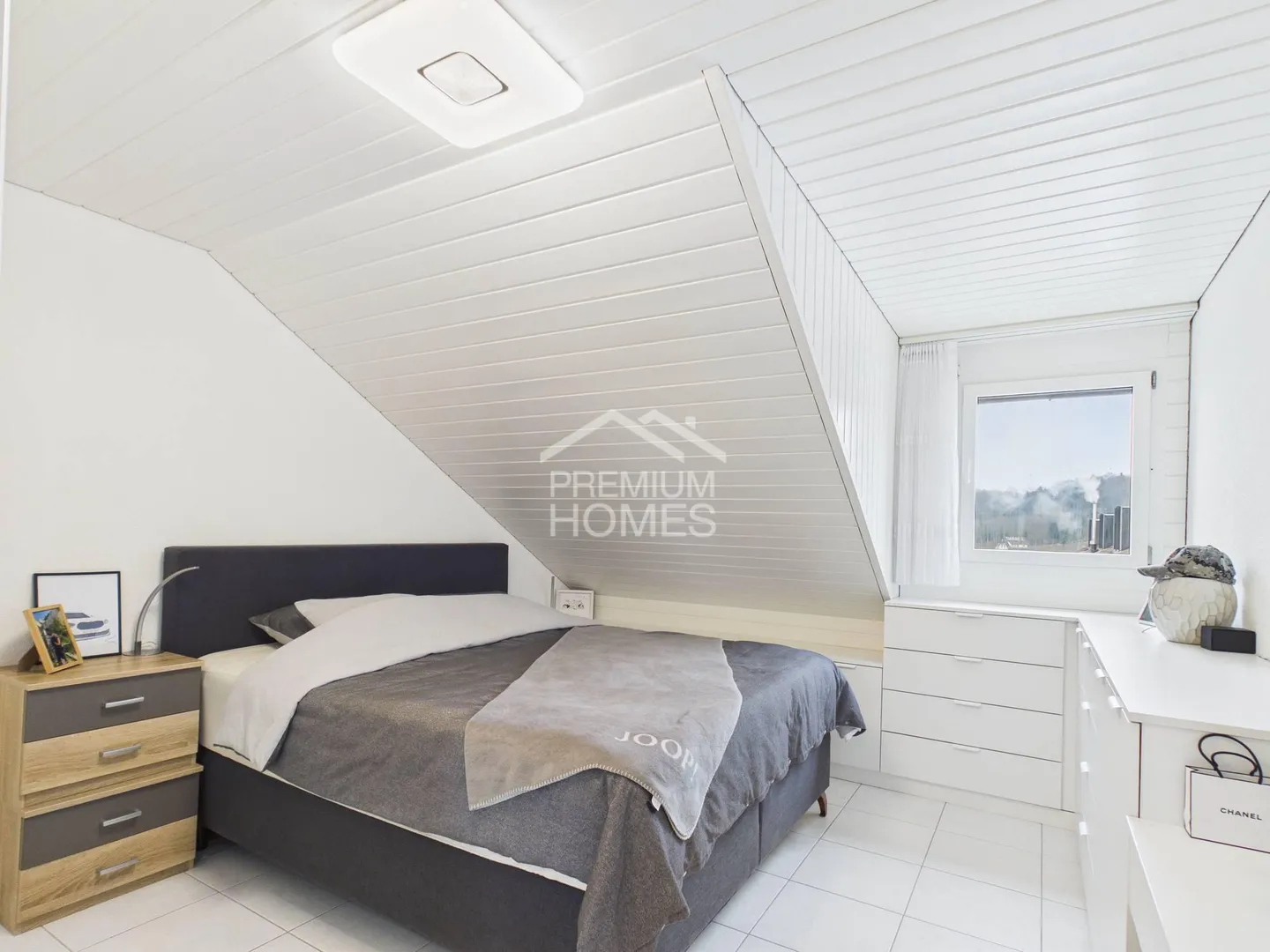 Appartement Charmant dans un Quartier Calme - Photo 3 sur 7