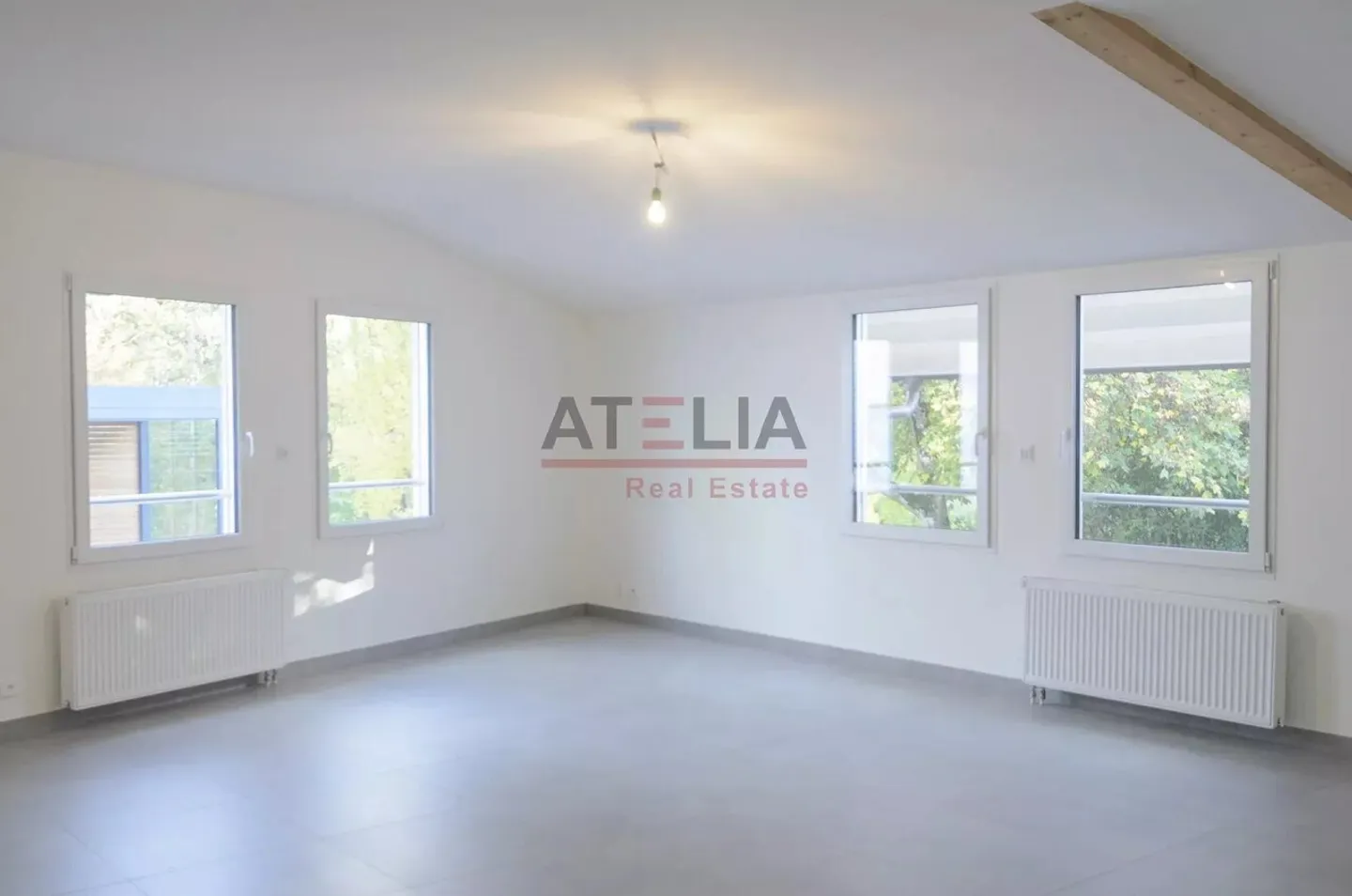 3-room apartment with parking - Photo 1 of 2