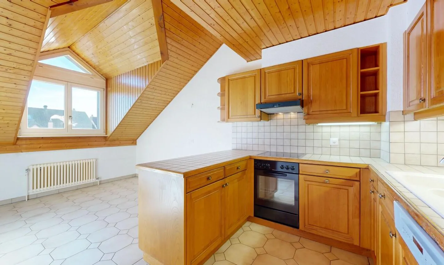 Duplex spacieux en attique près de la gare - Photo 8 sur 11