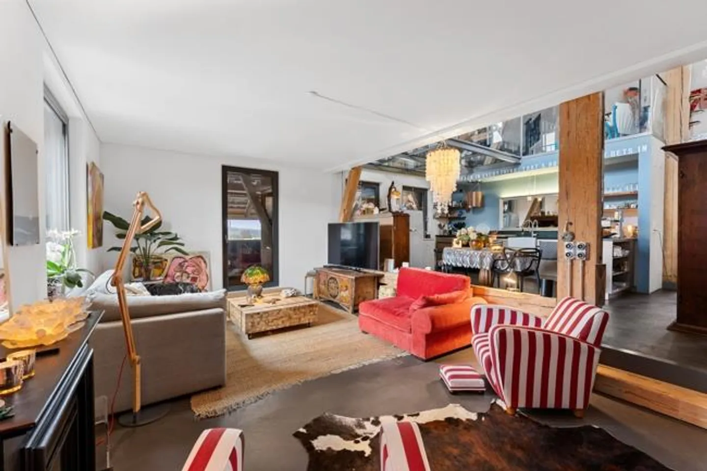 Converted Farmhouse with Studio - Photo 4 of 30