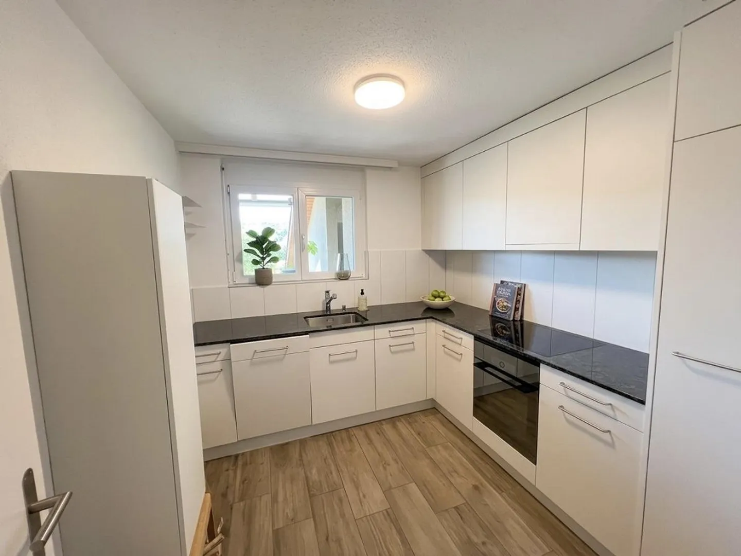 Bright 4.5-room attic apartment with spacious terrace (54.8 m2) - Photo 2 of 11