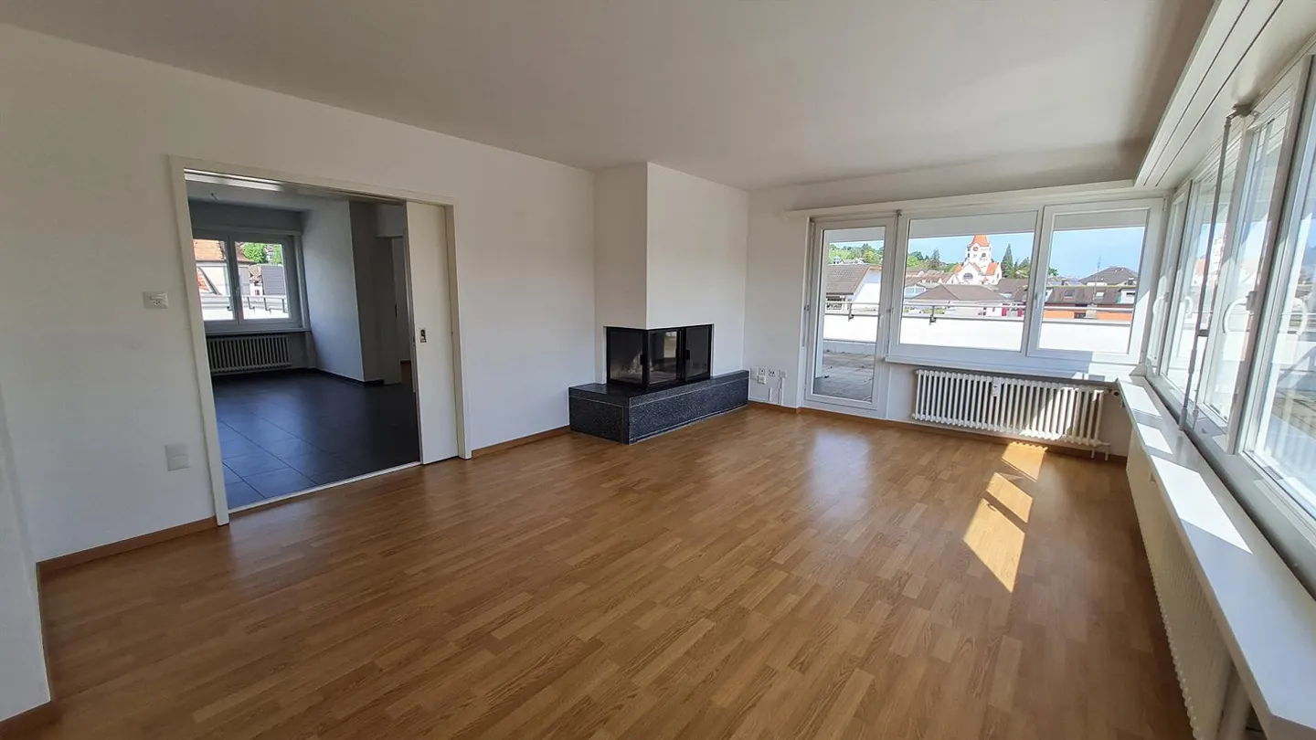 Wunderschöne Attikawohnung mit Terrasse - Foto 3 von 12