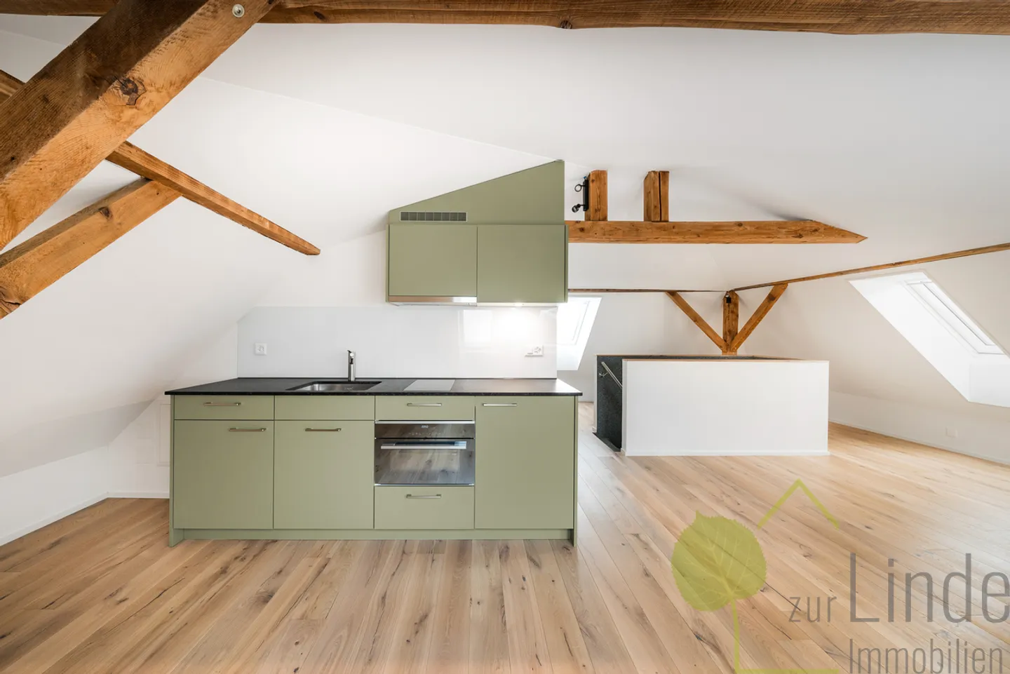 Incantevole Appartamento Mansardato Direttamente alla Stazione - Foto 2 di 7