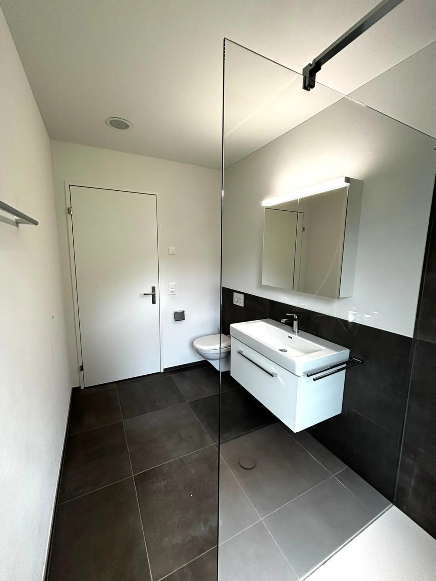 Bellissimo appartamento di 3½ stanze con area giardino - Foto 8 di 10