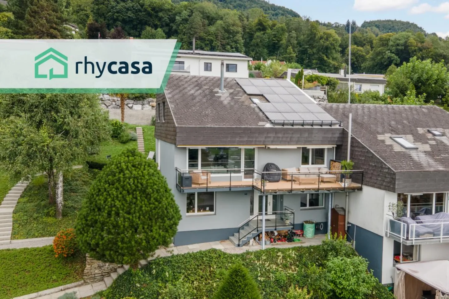 Liebevoll renoviertes Einfamilienhaus mit traumhafter Aussicht - Foto 1 von 14