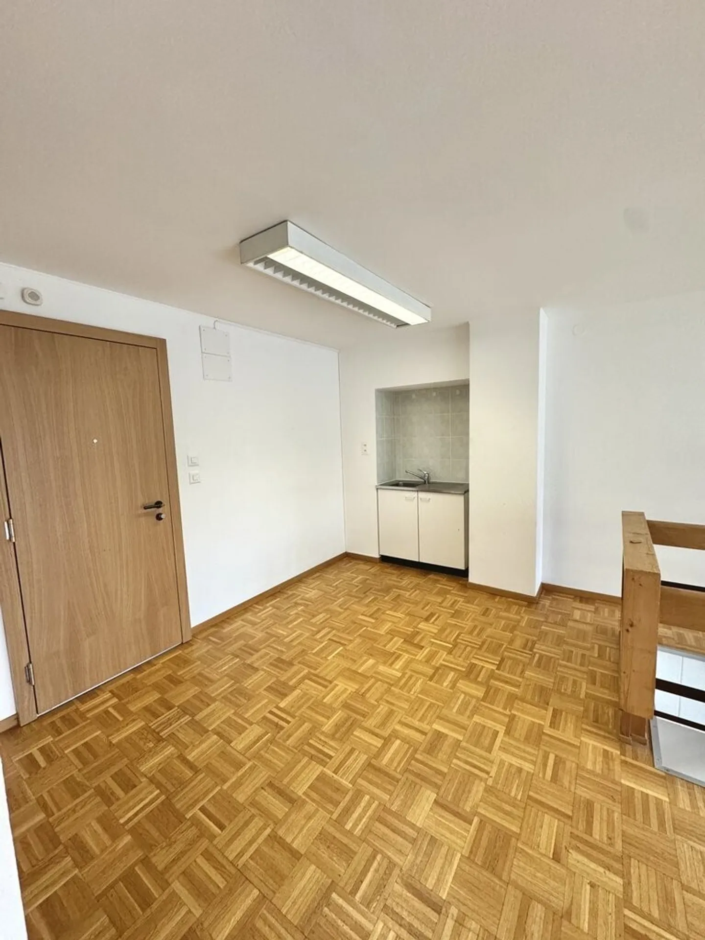 Belle surface commerciale en duplex à louer ! - Photo 4 sur 5