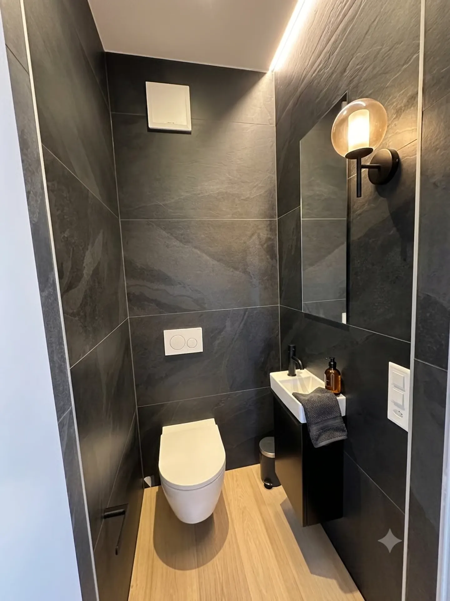 Appartement avec 4,5 pièces dans un nouveau bâtiment avec espace bien-être privé et vue sur le lac - Photo 17 sur 17