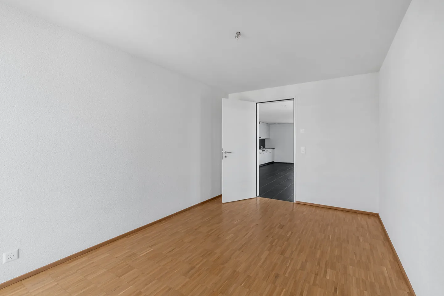 Central, modern, spacious - TRIO Dietikon! - Photo 5 of 8