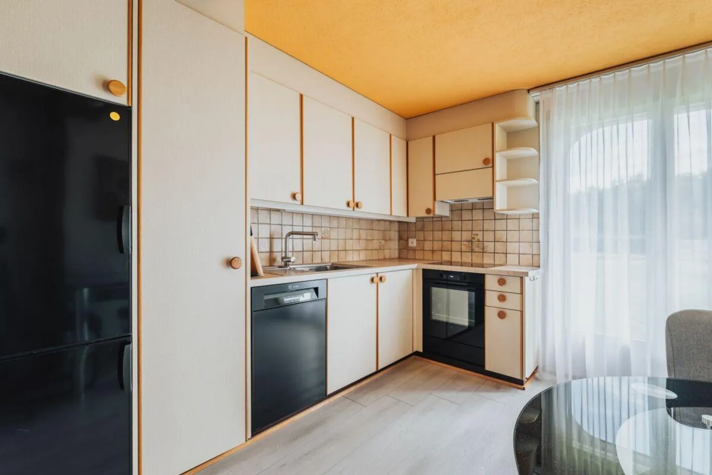 Einfamilienhaus mit grossem Grundstück - Foto 9 von 25