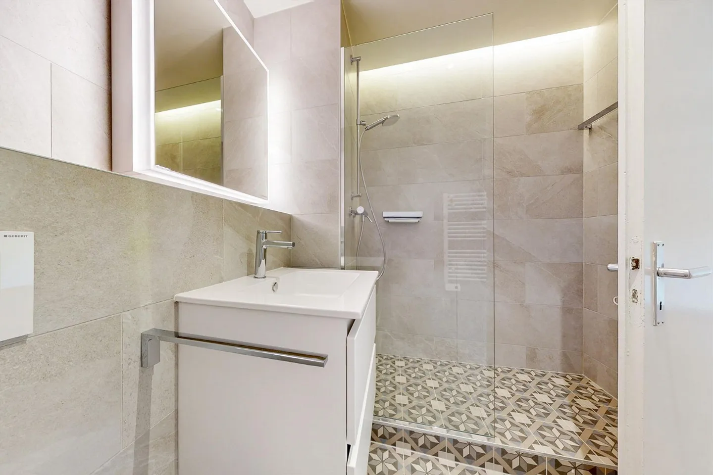 Appartement Moderne Près du Lac - Photo 6 sur 10