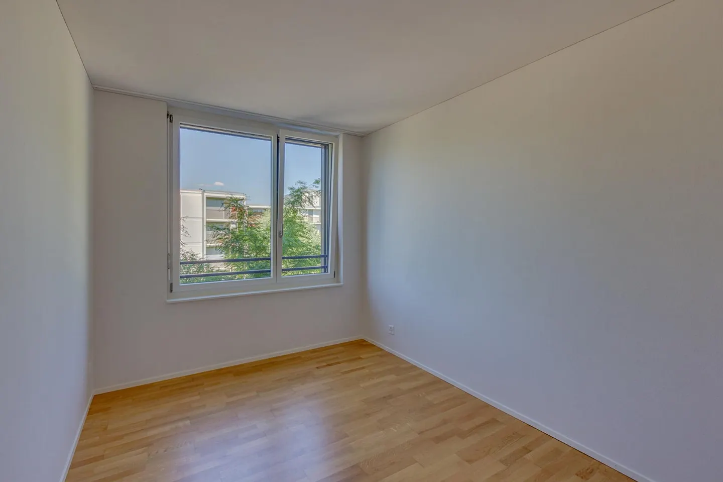 Vous cherchez un appartement avec un coin jardin? Vous êtes au bon endroit! - Photo 7 sur 10