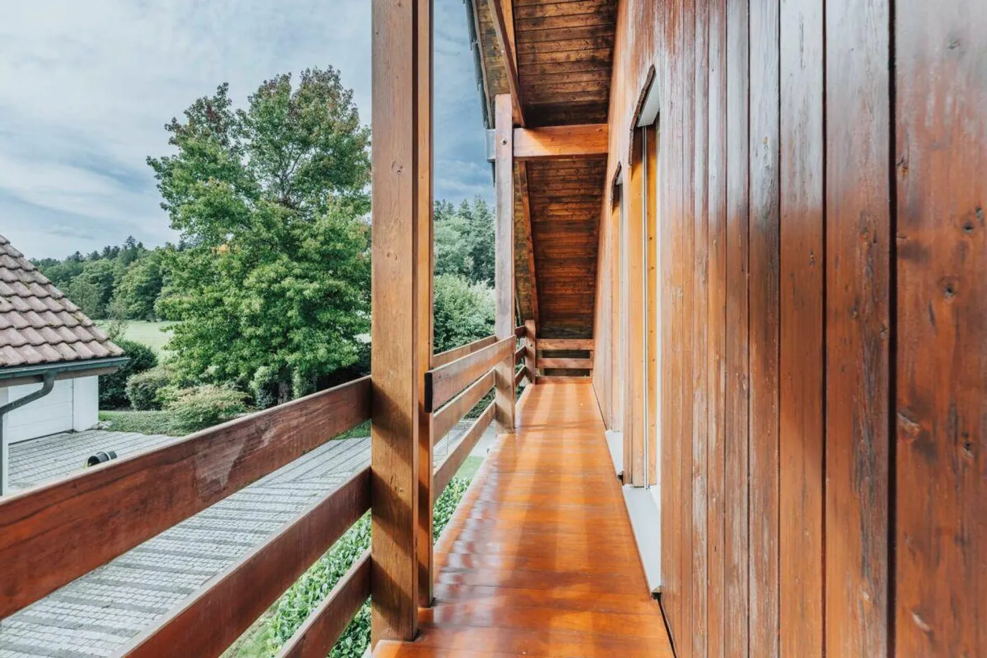 Einfamilienhaus mit grossem Grundstück - Foto 19 von 25