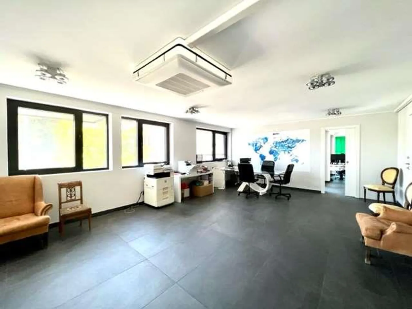 Elegante locale commerciale ufficio  a Lugano Massagno - Foto 2 di 13
