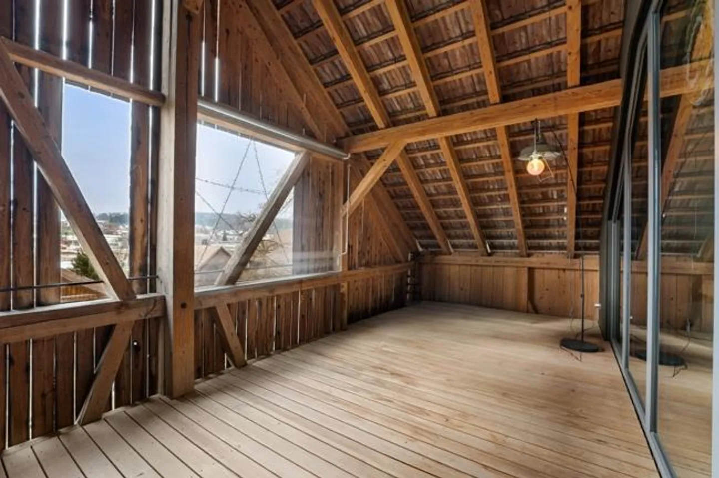 Converted Farmhouse with Studio - Photo 16 of 30