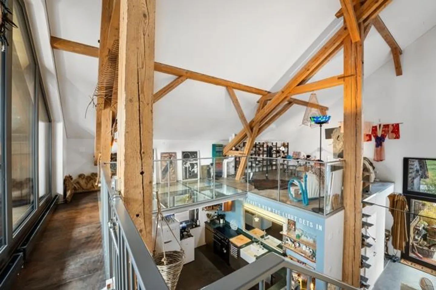 Converted Farmhouse with Studio - Photo 9 of 30