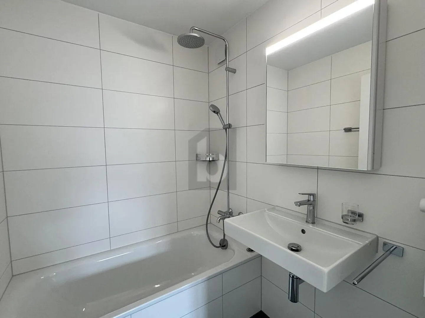 Helle Wohnung mit schöner Aussicht - Foto 4 von 6