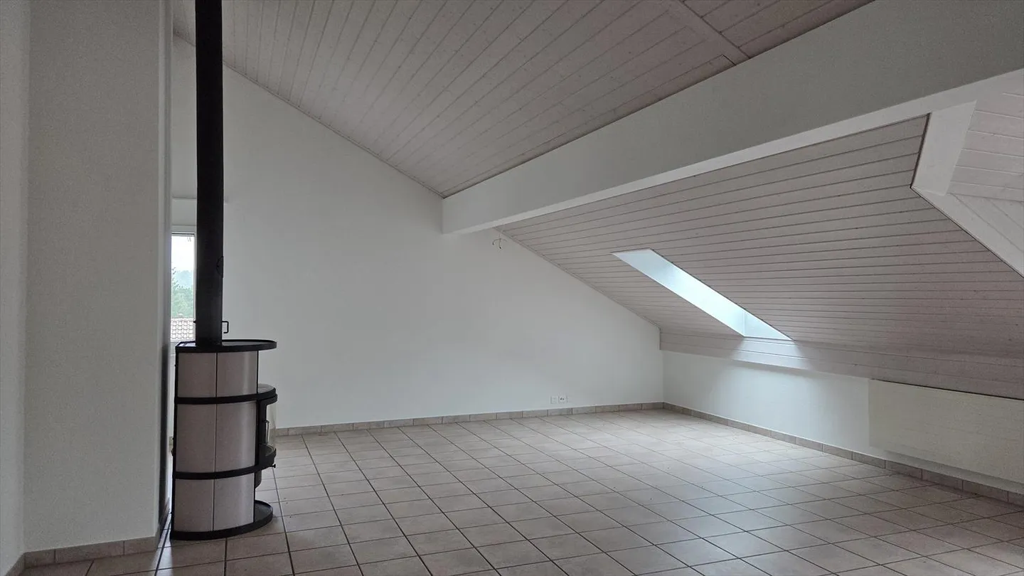 Appartement im Dachgeschoss mit direktem Zugang vom Aufzug - Foto 2 von 34
