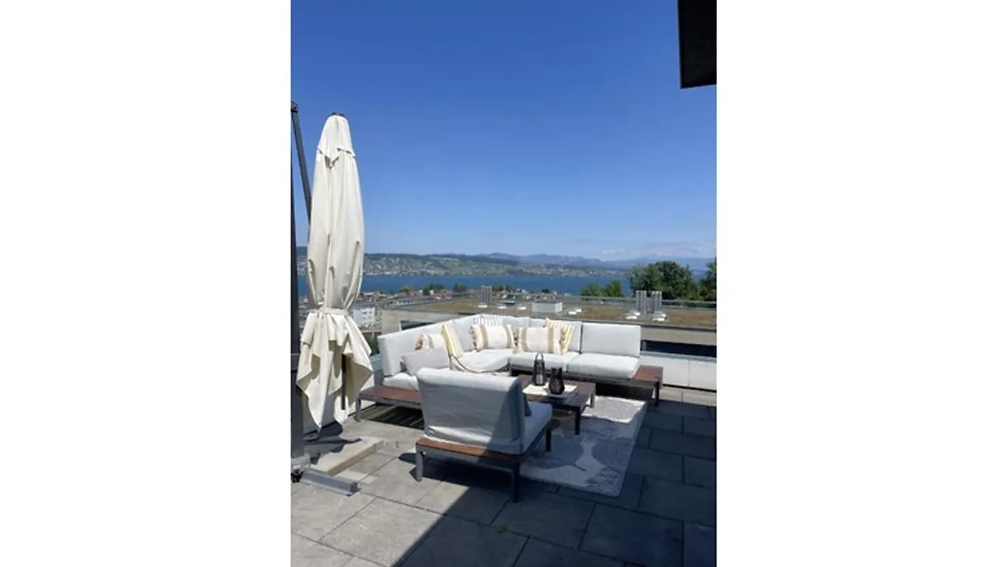 4½ STANZE ATTICO A WÄDENSWIL (ZH), ARREDATO, TEMPORANEO - Foto 9 di 10