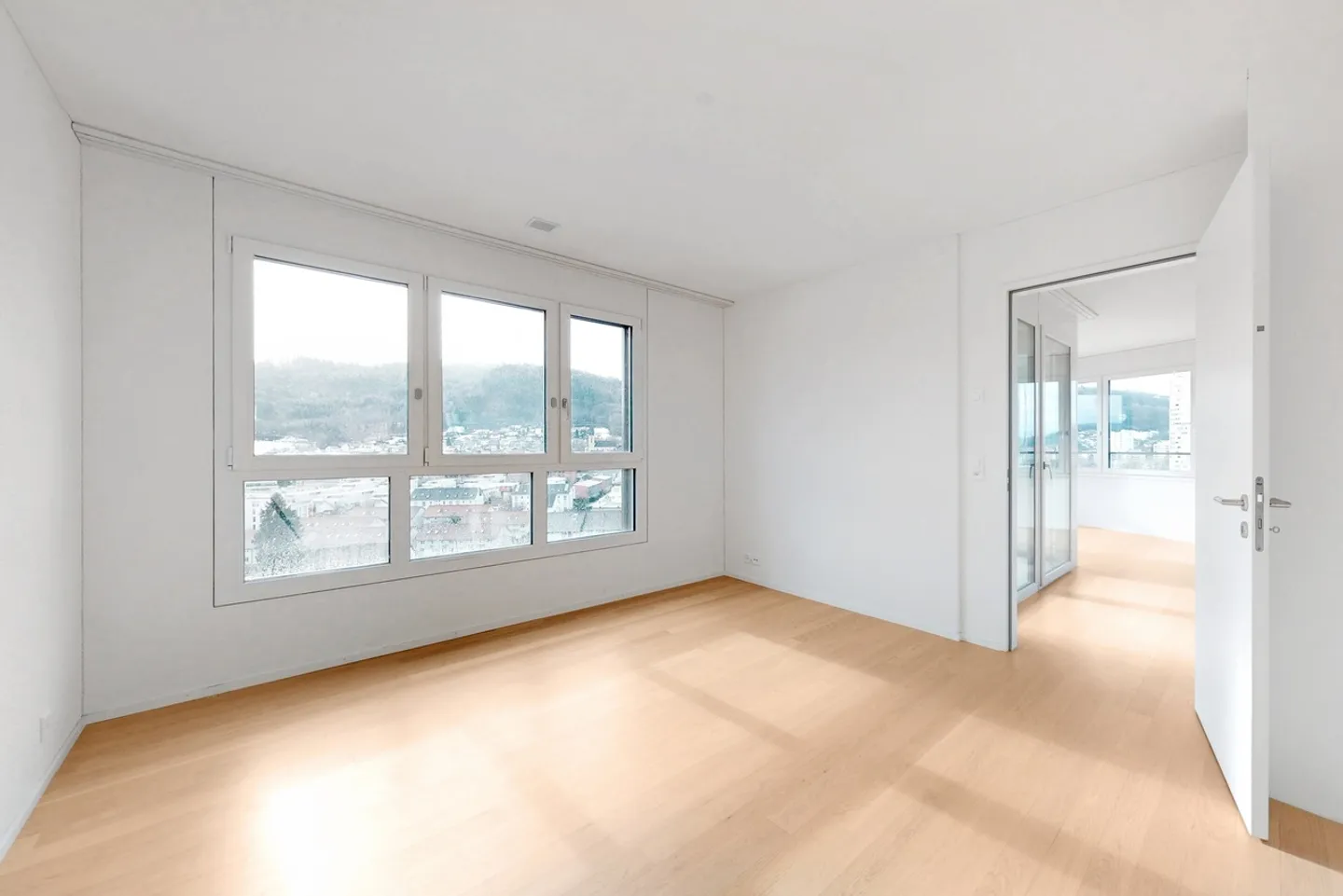 Modernes Apartment in Spreitenbach - Foto 8 von 13