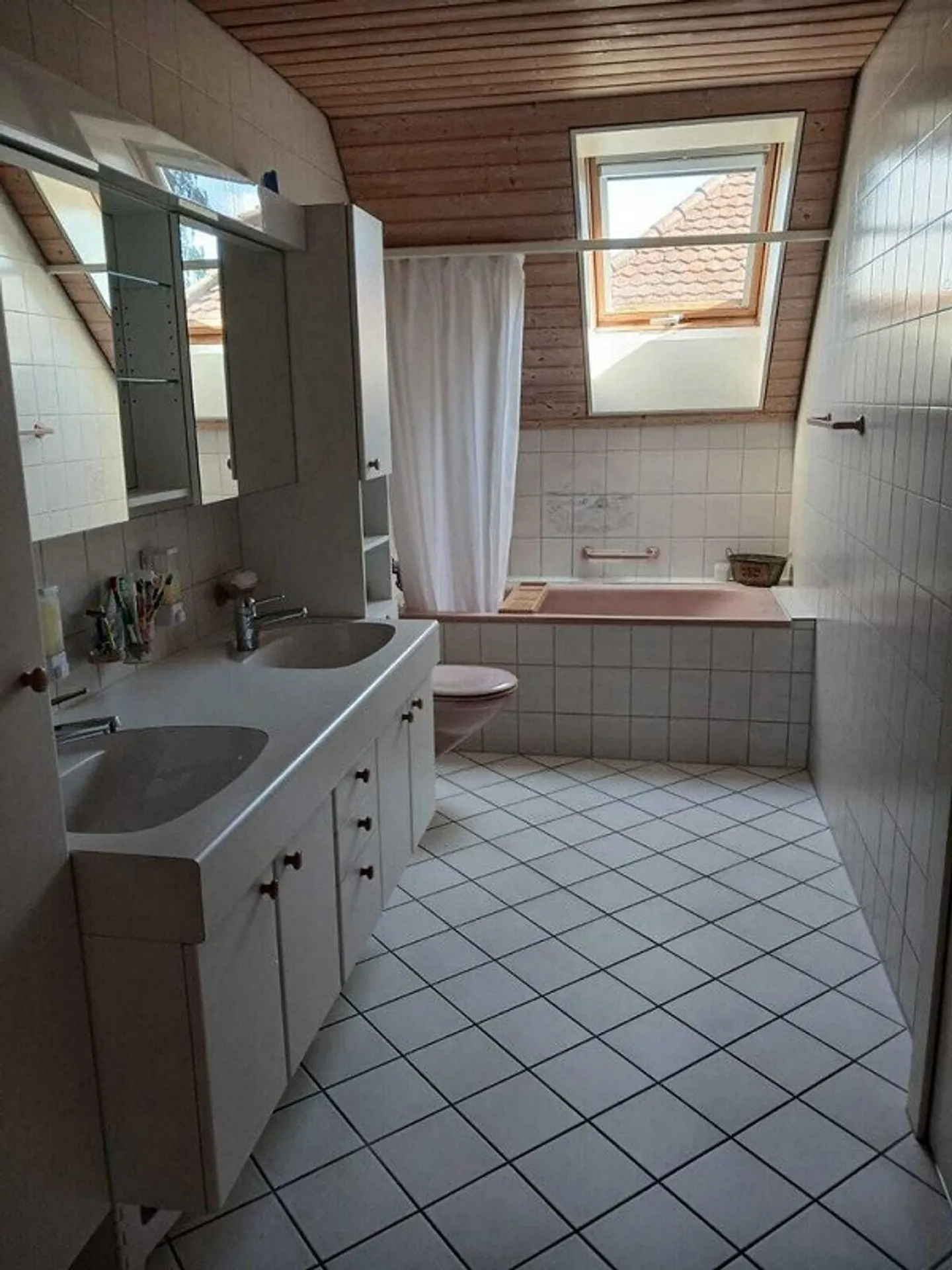Appartement lumineux et spacieux de 5,5 pièces - Photo 8 sur 12