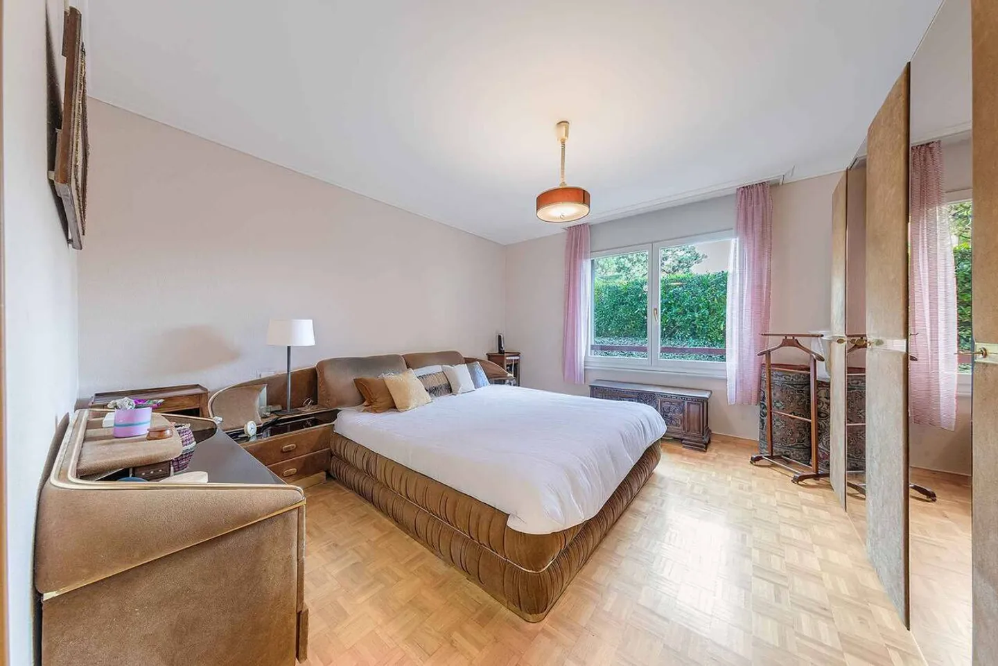 Beautiful 6-room apartment with private garden - Photo 7 of 9