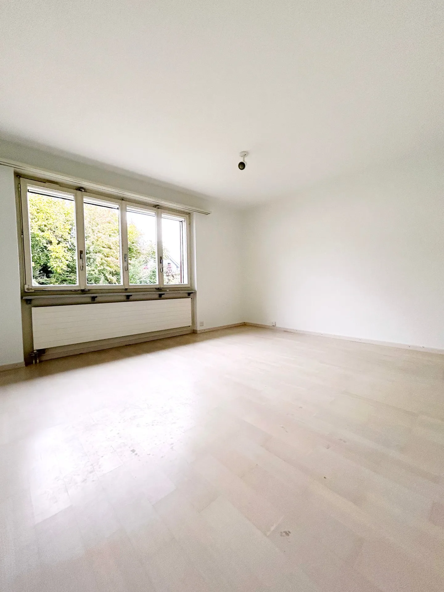 Incantevole casa unifamiliare con vista mozzafiato sulle montagne a Gerzensee - Foto 9 di 16
