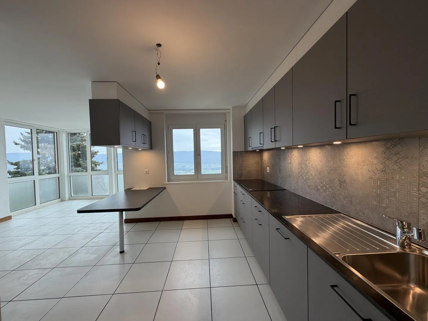 Appartement rénové à Val-de-Ruz - Photo 3 sur 11