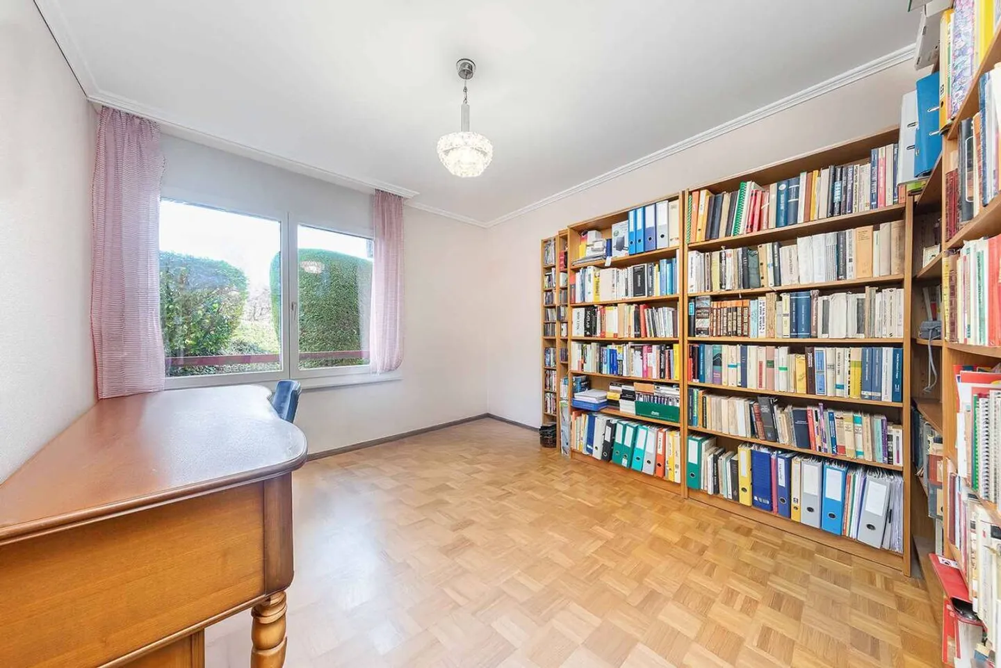 Beautiful 6-room apartment with private garden - Photo 8 of 9