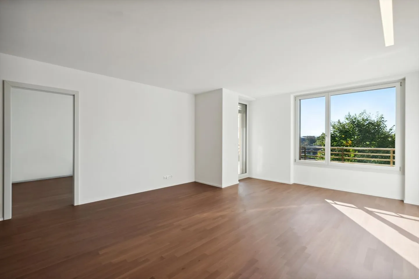 Superb location, 3.5 modern rooms on the ground floor - Photo 2 of 10