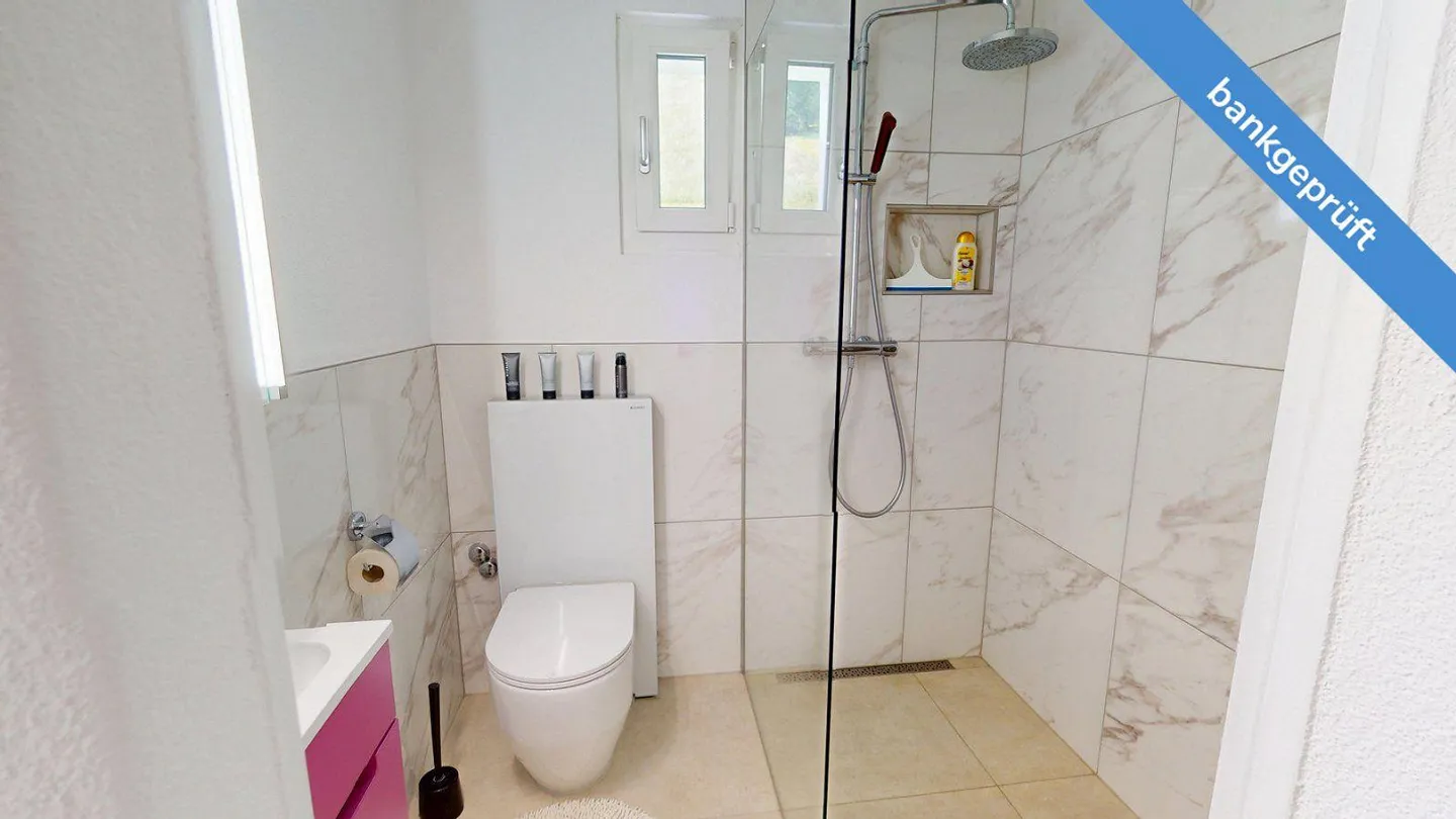 Modernes Apartment mit Bergsicht - Foto 8 von 13