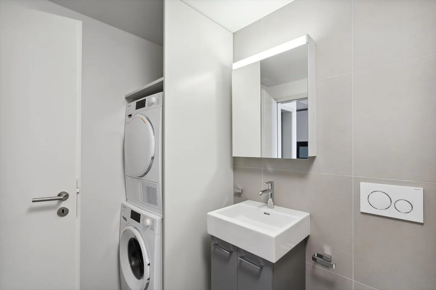 Superb location, 3.5 modern rooms on the ground floor - Photo 4 of 10