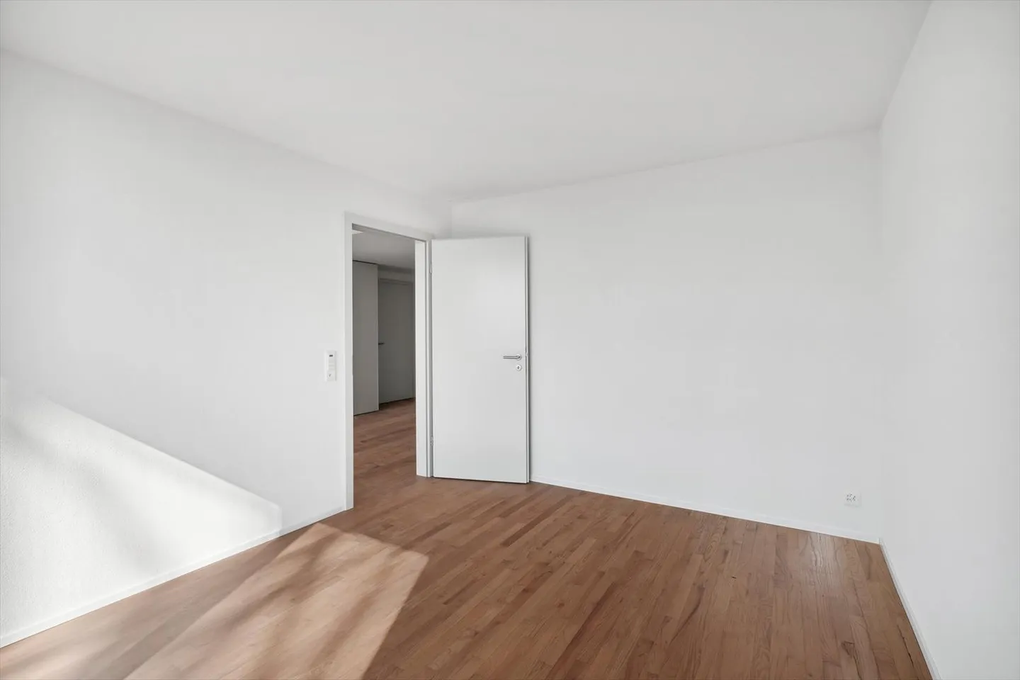 Superb location, 3.5 modern rooms on the ground floor - Photo 6 of 10
