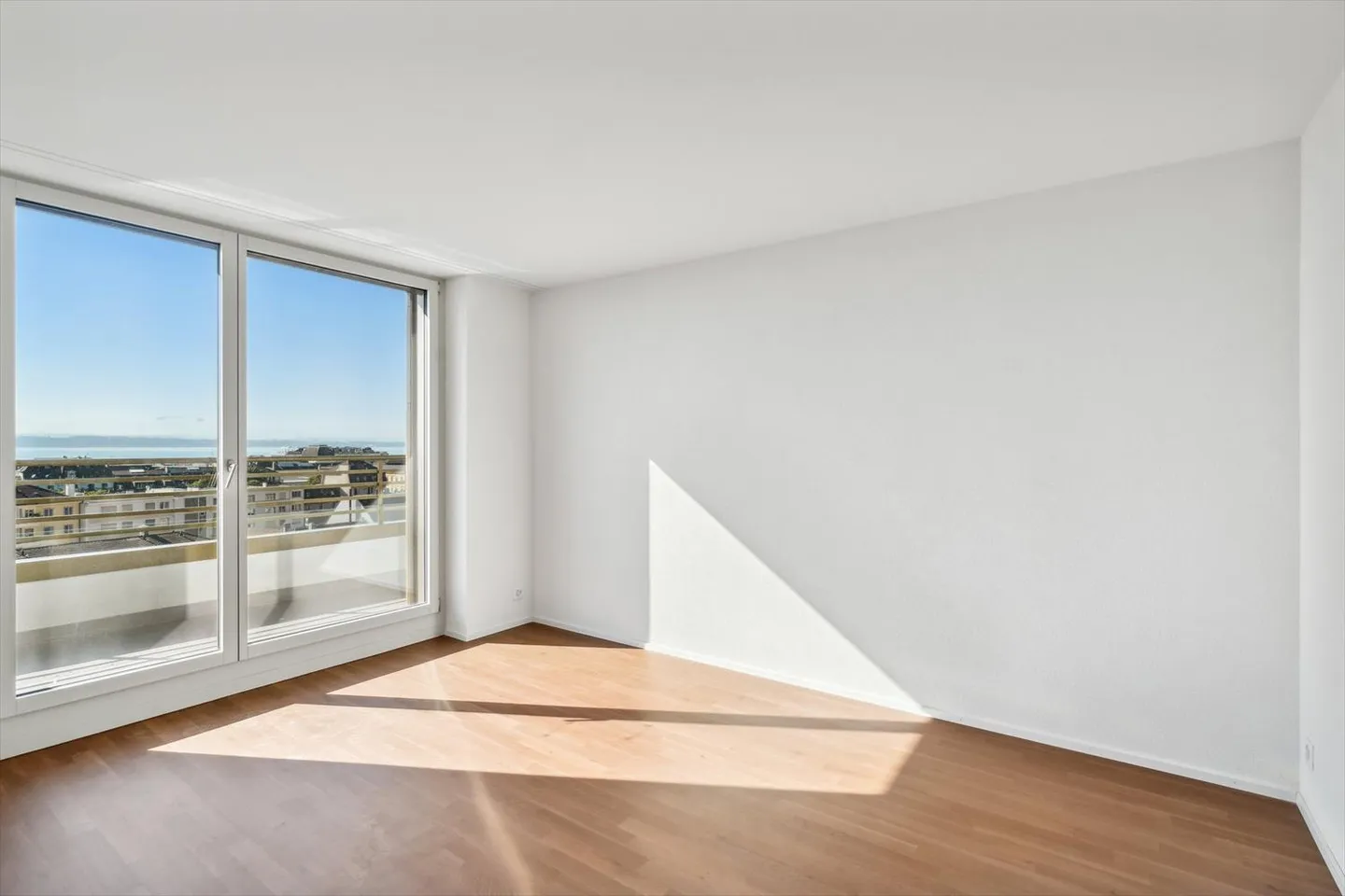 Superb location, 3.5 modern rooms on the ground floor - Photo 7 of 10
