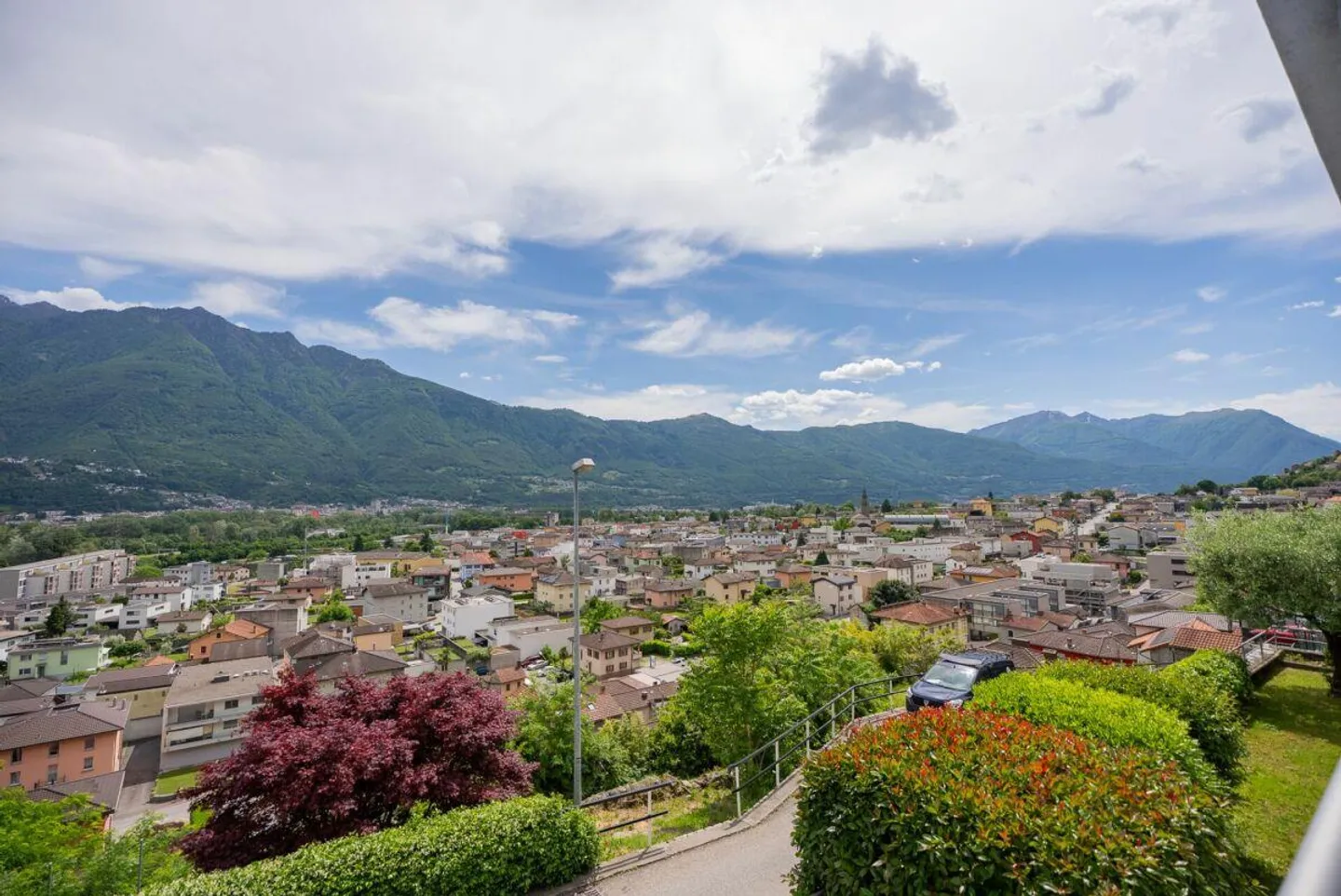 We are selling a beautiful villa in Monte Carasso - Photo 9 of 17