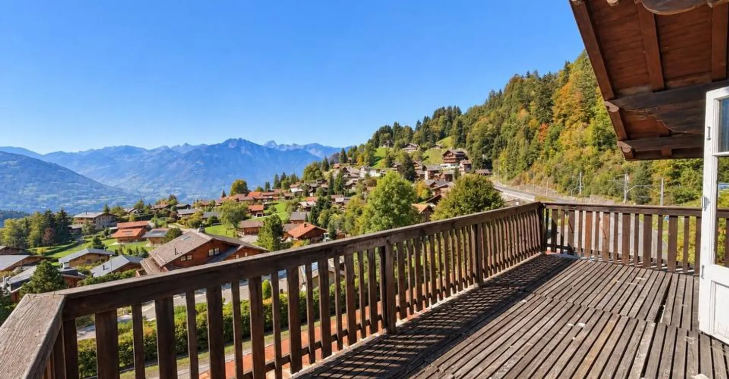 Grande chalet di carattere da ristrutturare a Villars-sur-Ollon, vista magnifica - Foto 7 di 13