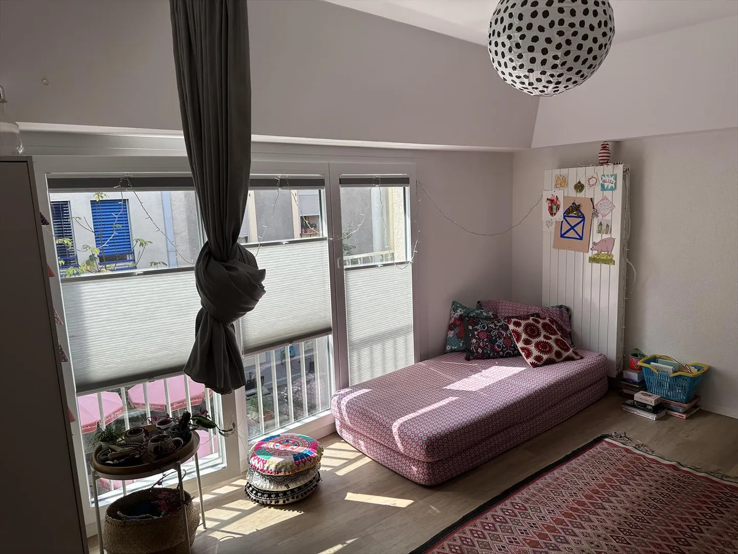 Mixed-use building 2.5 rooms - Photo 1 of 5